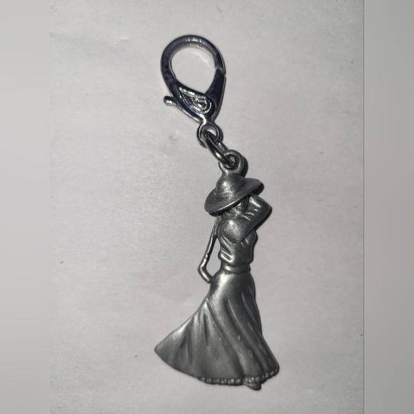 Fort Pewter Lady Golfer Clip Keychain Bag Charm - Picture 4 of 6